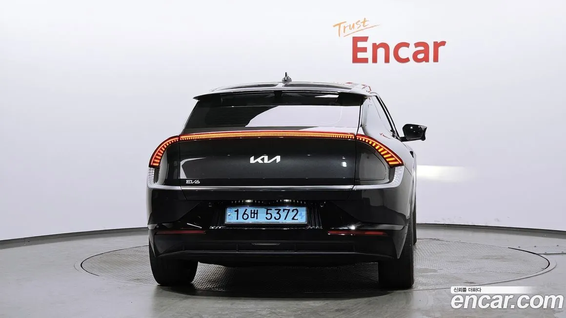 Kia EV6 — фото 7