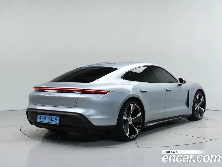 Porsche Taycan 2023 из KR, фото 2