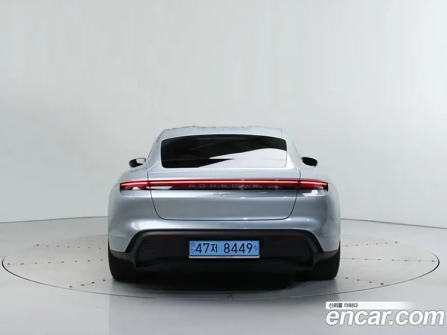 Porsche Taycan 2023 из KR, фото 7