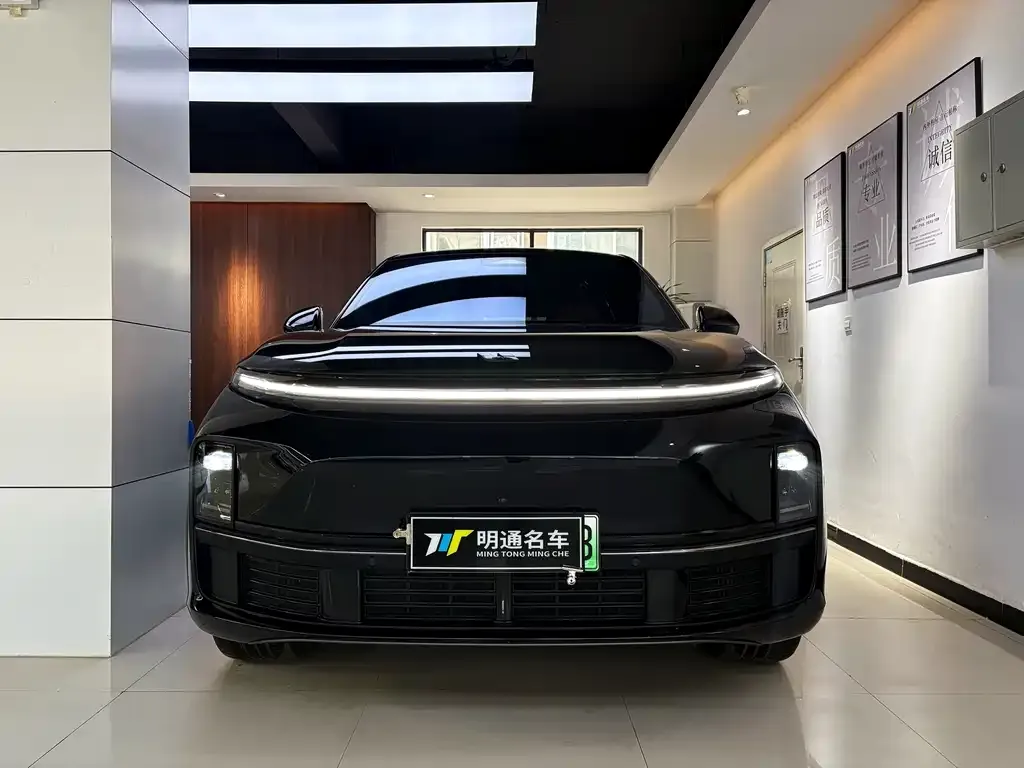 Li Auto L7 — фото 2