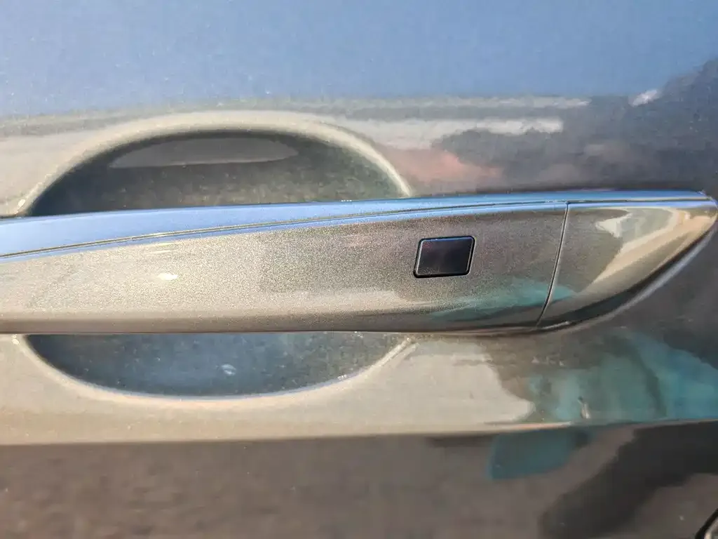 Hyundai Elantra — фото 10