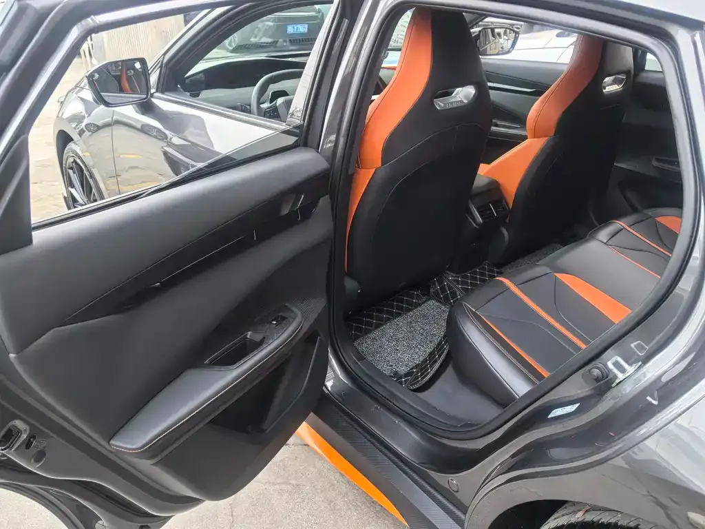 Changan UNI-V 2024 из CN, фото 6
