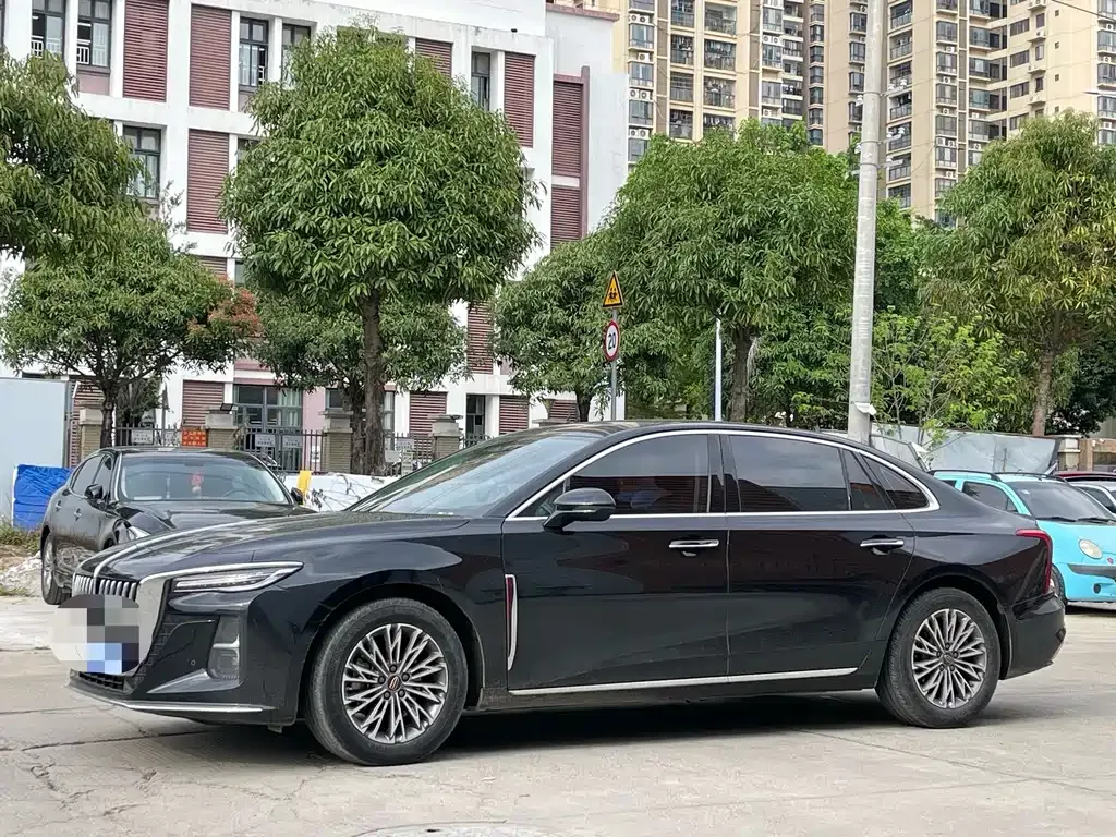 Hongqi H5 — фото 10