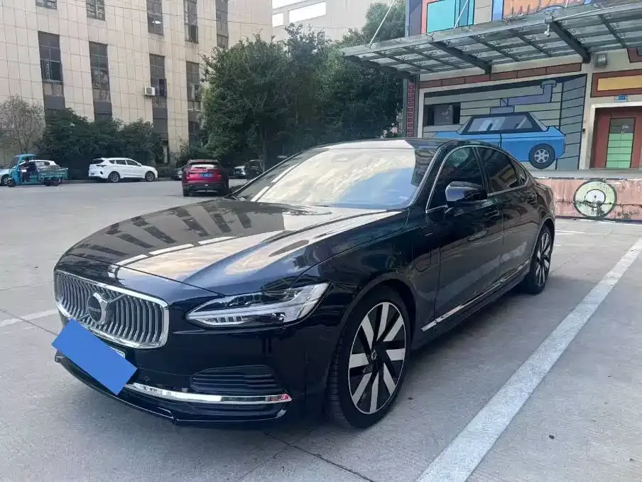 Volvo S90 PHEV — фото 1