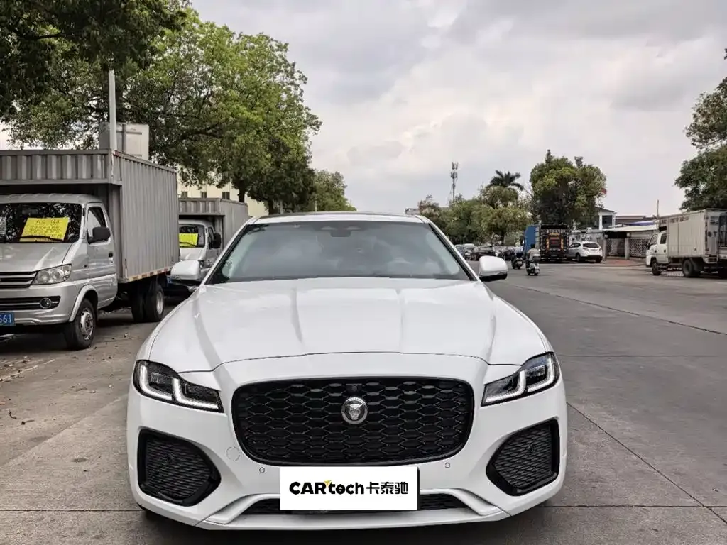 Jaguar XFL 2023 из CN, фото 9