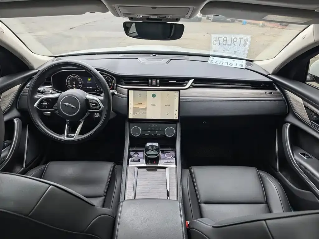 Jaguar XFL 2023 из CN, фото 4