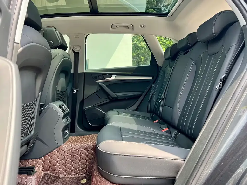 Audi Q5L 2022 из CN, фото 7