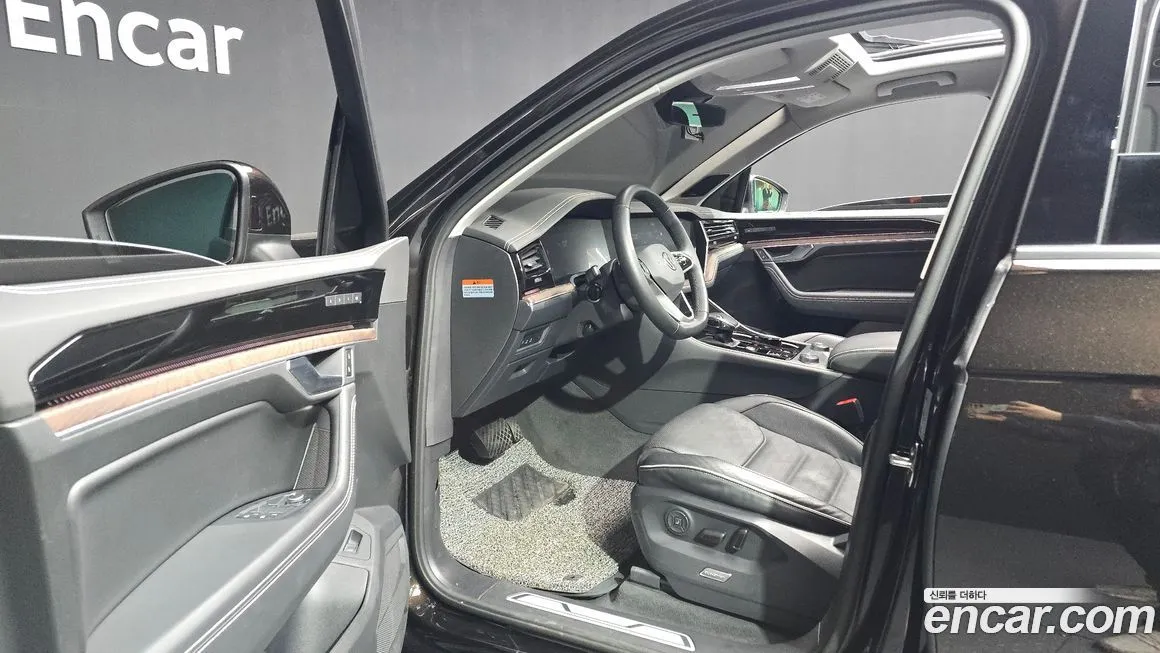 Volkswagen Touareg 2024 из KR, фото 8