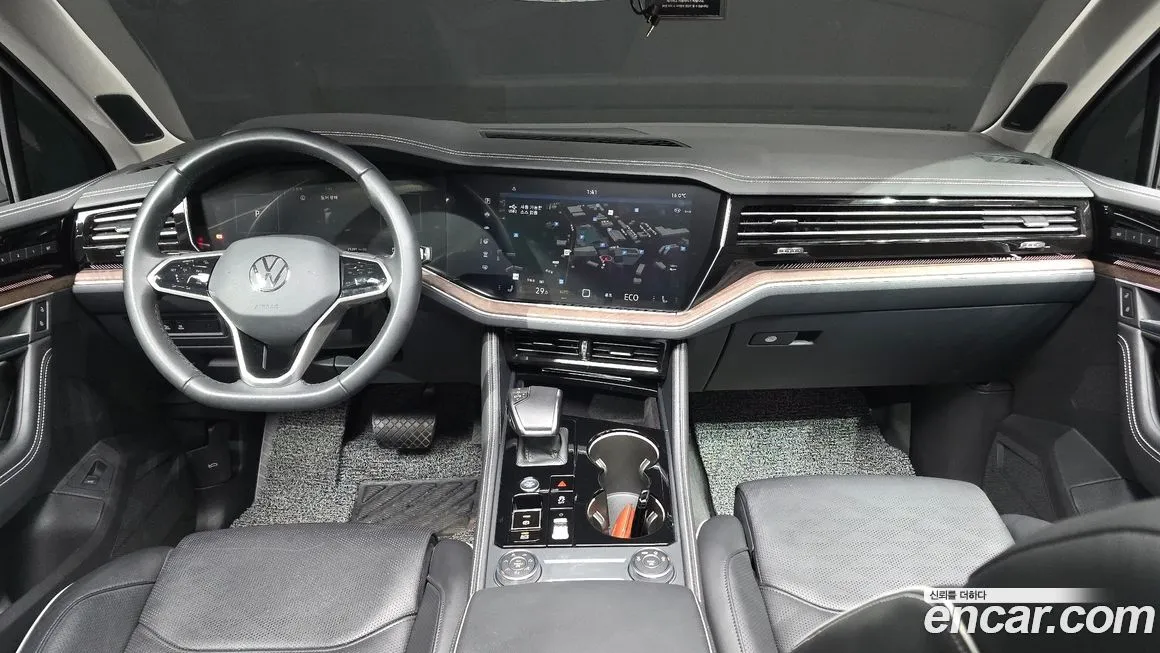 Volkswagen Touareg 2024 из KR, фото 2