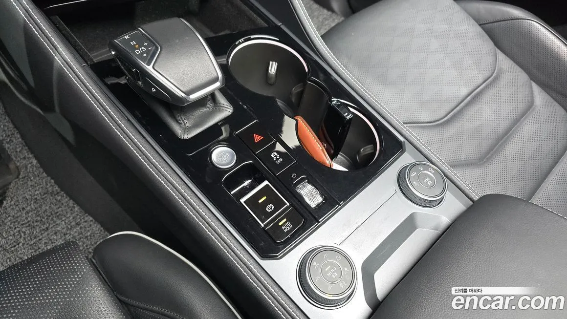 Volkswagen Touareg 2024 из KR, фото 7