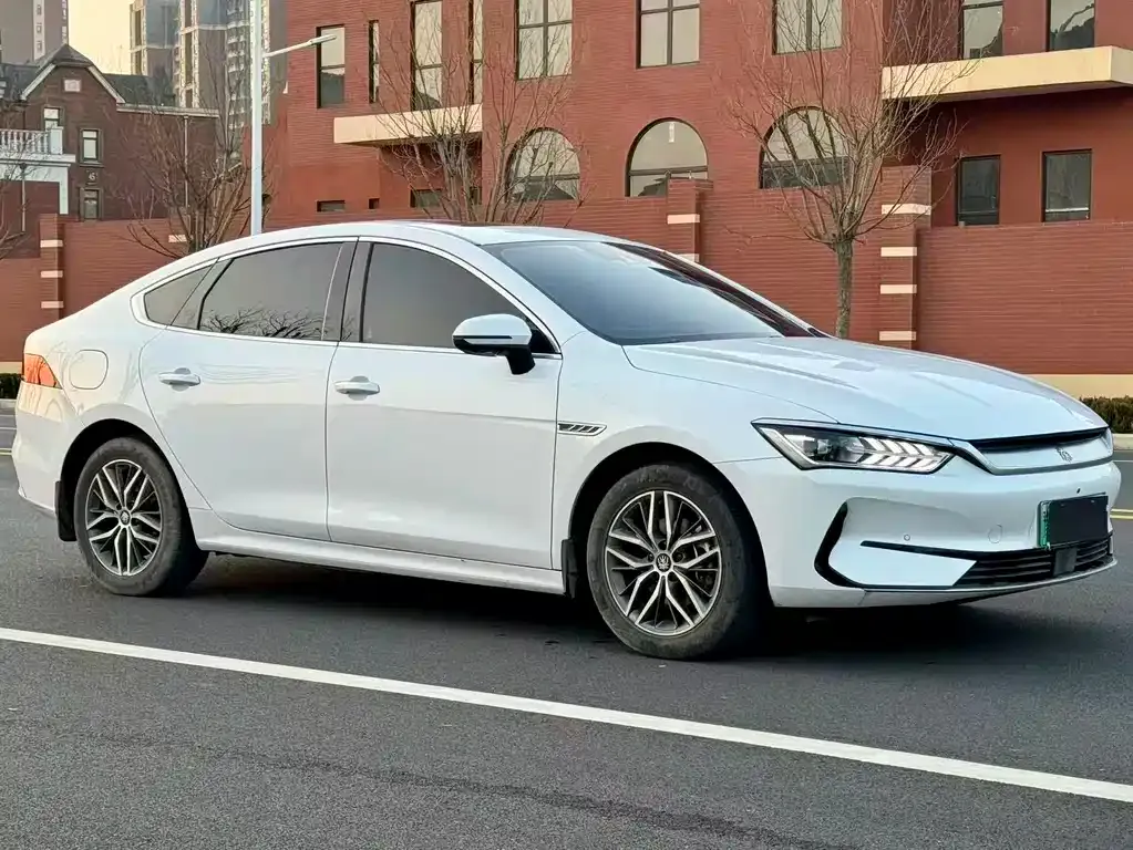 BYD Qin PLUS — фото 1
