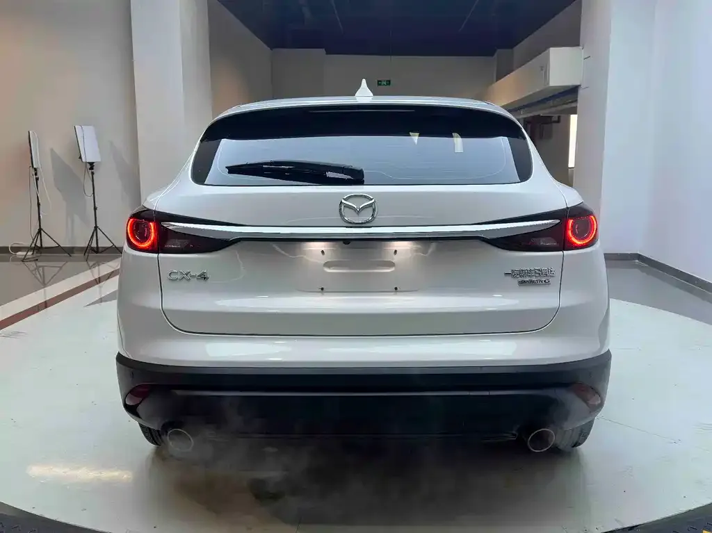 Mazda CX-4 — фото 2