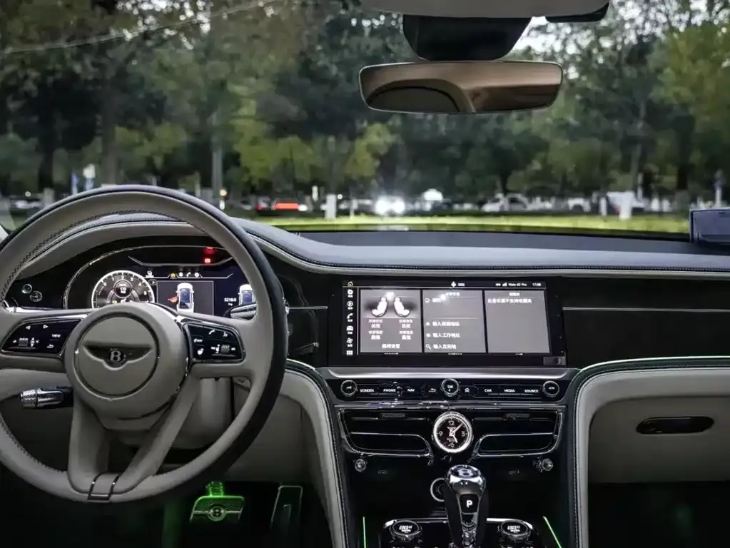 Bentley Flying Spur PHEV 2022 из CN, фото 2
