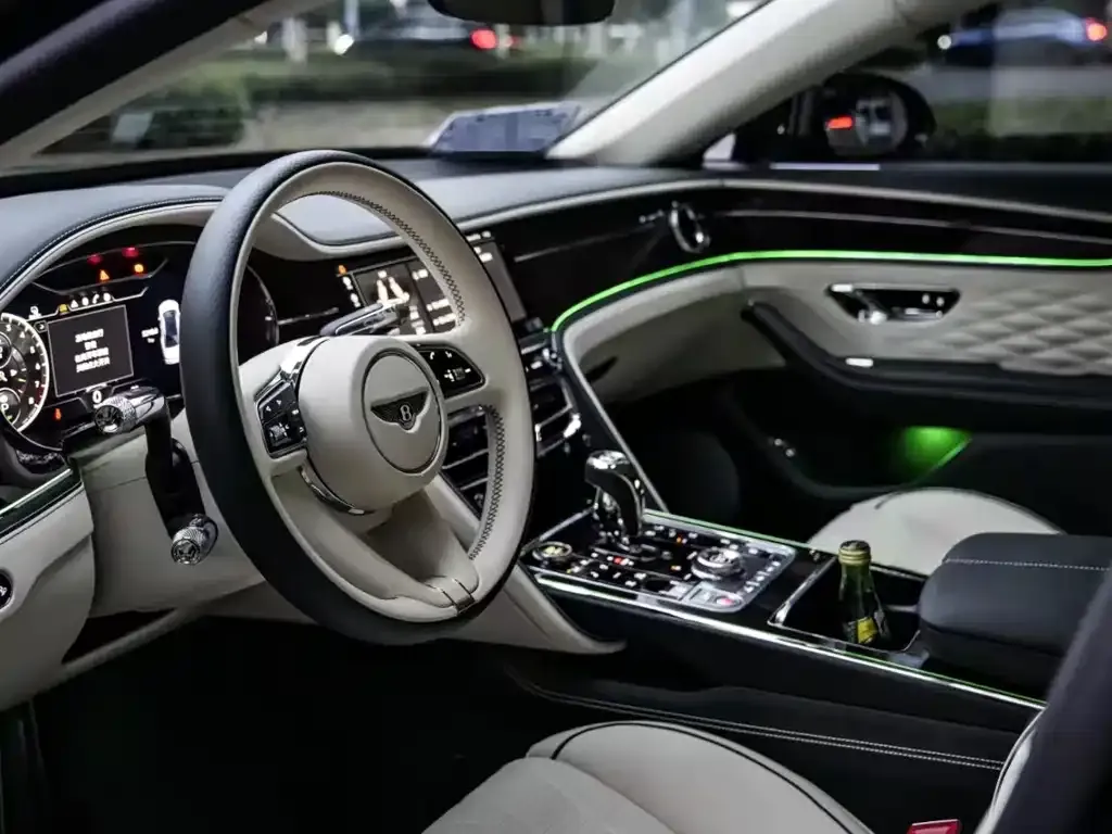 Bentley Flying Spur PHEV 2022 из CN, фото 4