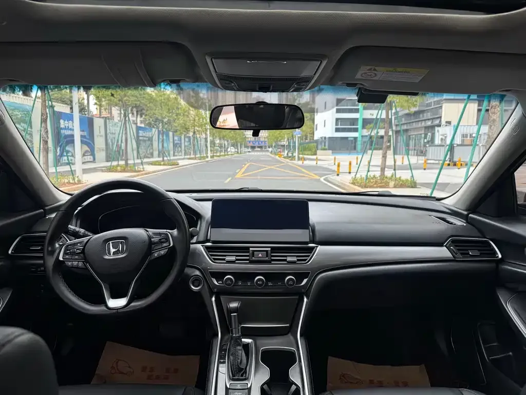 Honda Accord — фото 6