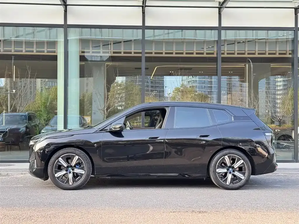 BMW iX 2023 из CN, фото 7