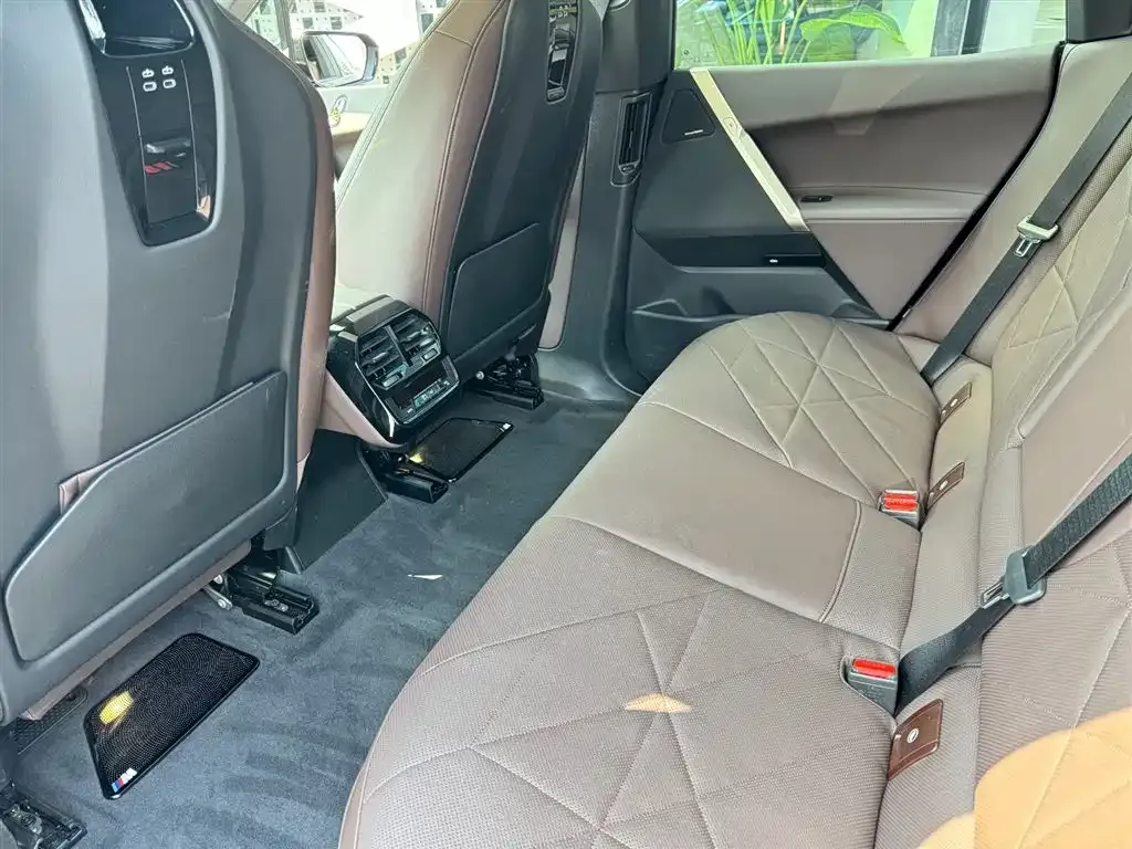 BMW iX 2023 из CN, фото 5