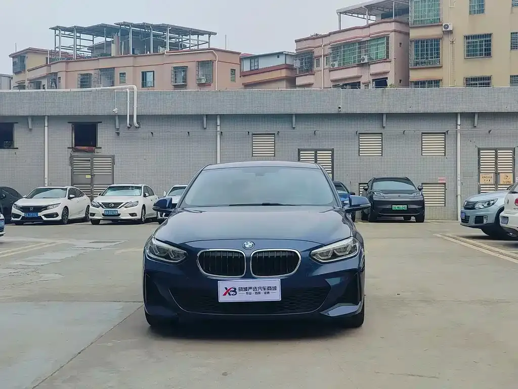 BMW 1 Series 2021 из CN, фото 3
