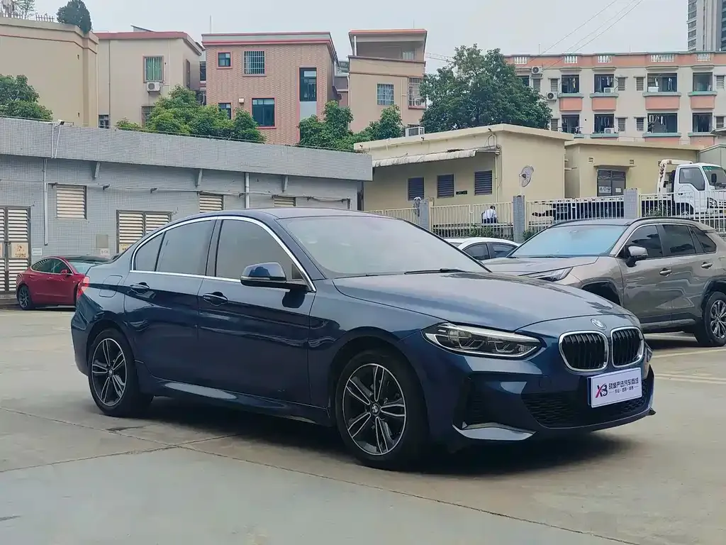 BMW 1 Series 2021 из CN, фото 8