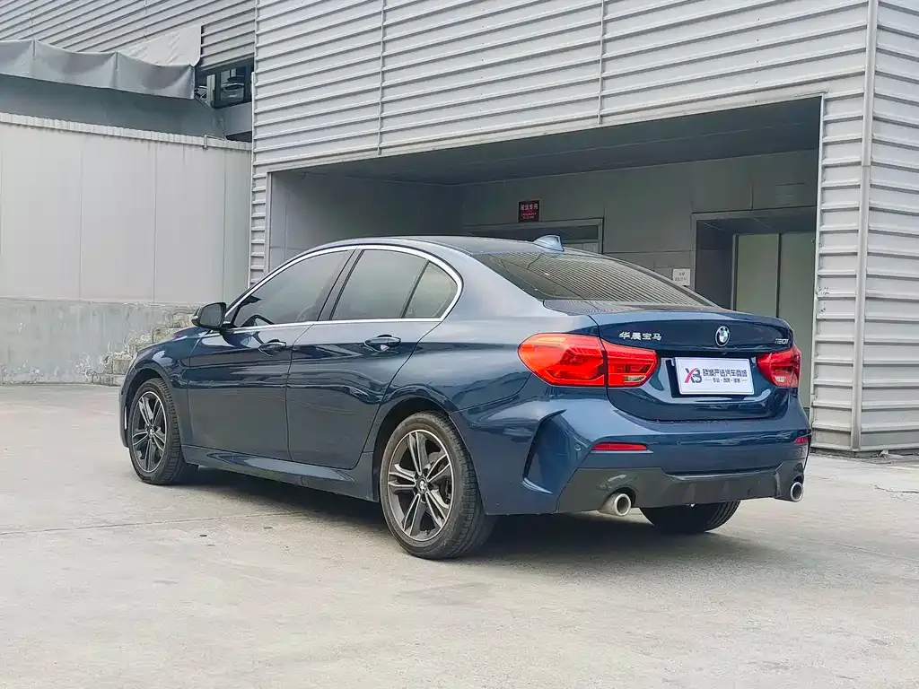 BMW 1 Series 2021 из CN, фото 9