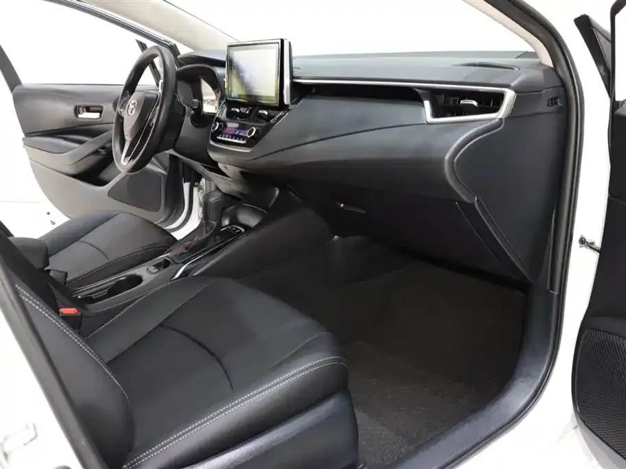Toyota Corolla 2021 из CN, фото 10