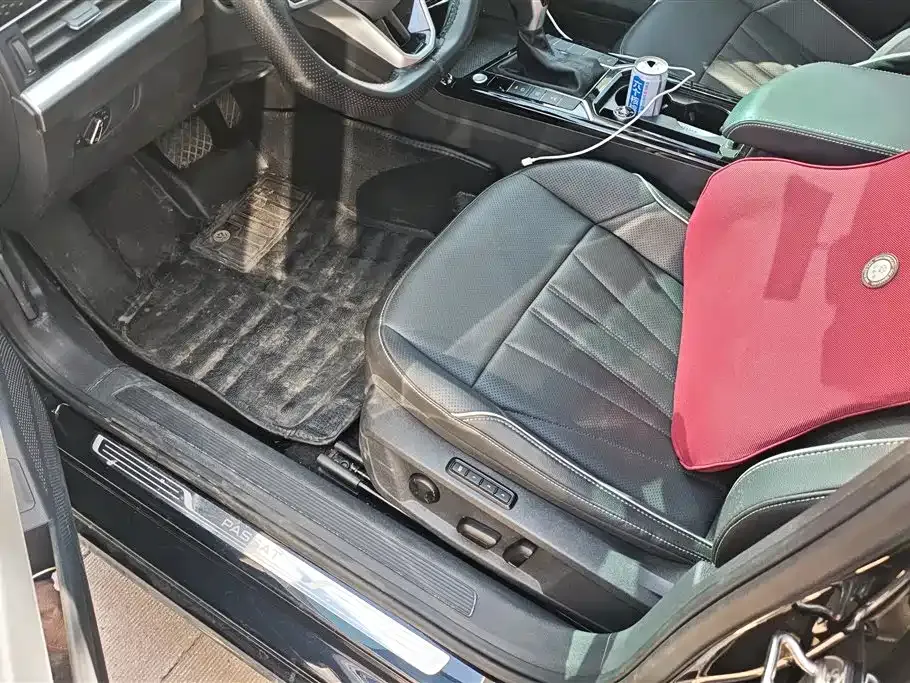 Volkswagen Passat 2024 из CN, фото 8