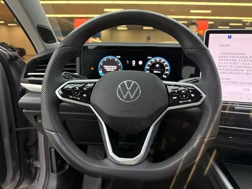 Volkswagen Passat — фото 7
