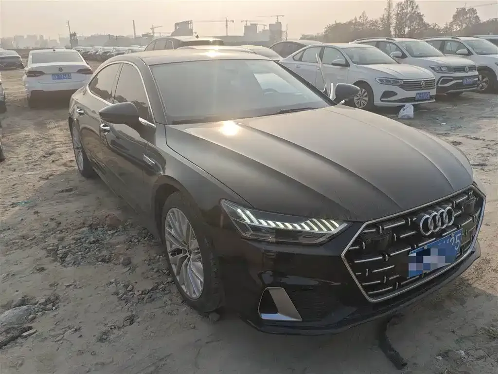 Audi A7L 2024 из CN, фото 4