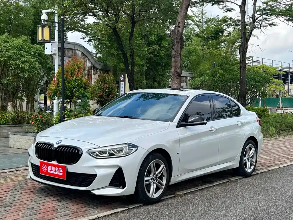 BMW 1 Series — фото 1