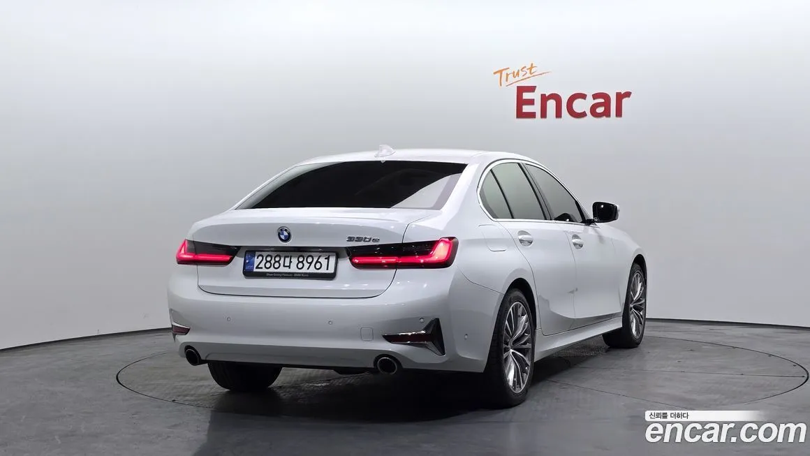 BMW 3-Series 2021 из KR, фото 2