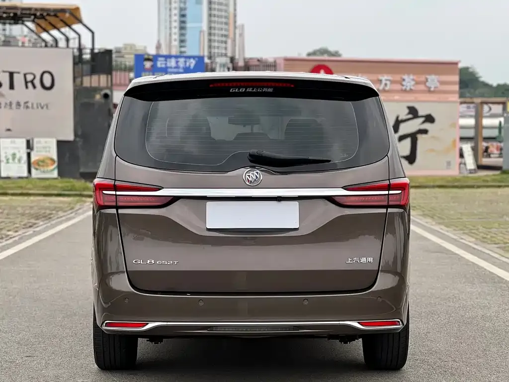 Buick GL8 2022 из CN, фото 2
