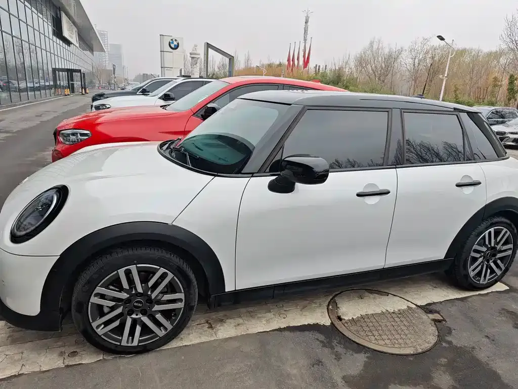 MINI Cooper (3-door) 2025 из CN, фото 5
