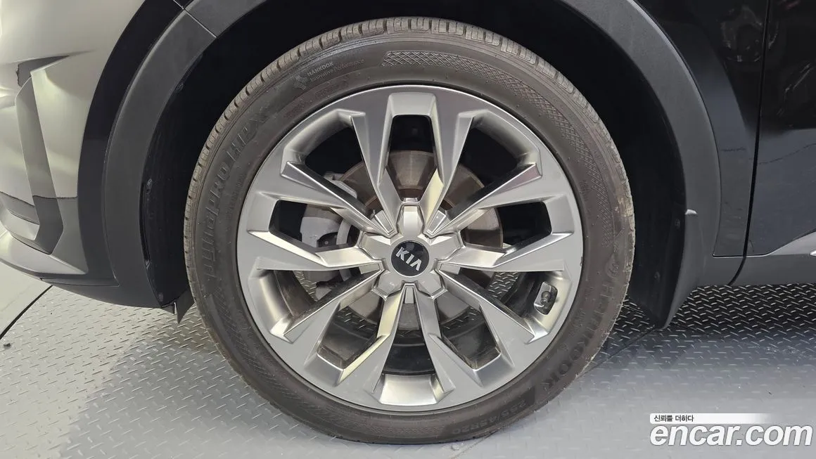 Kia Sorento — фото 8
