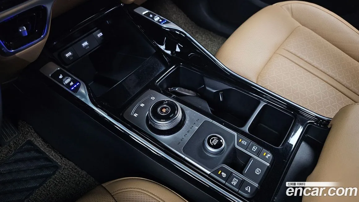 Kia Sorento — фото 6