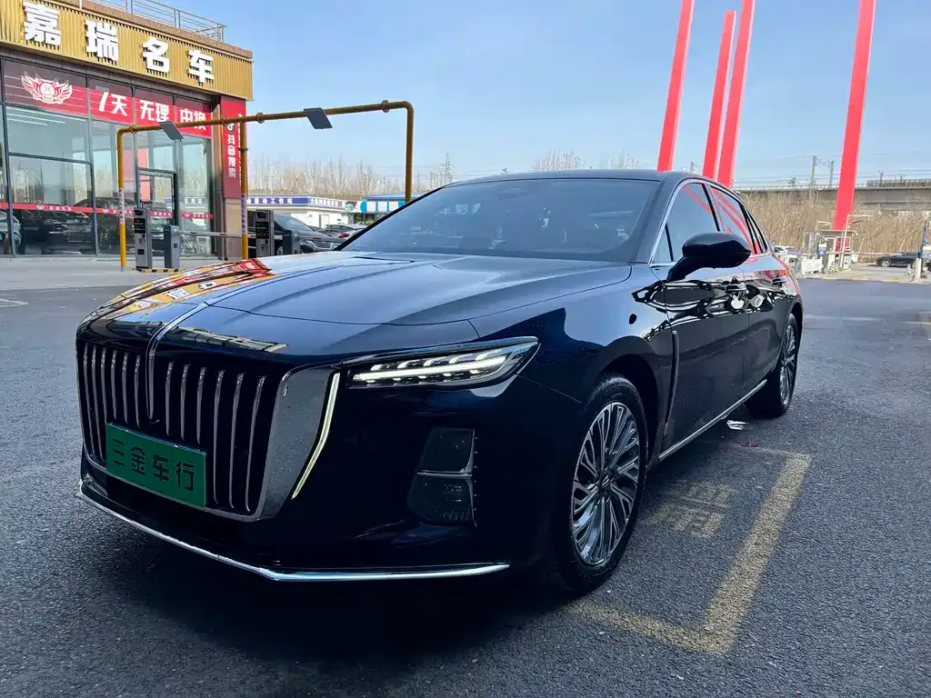 Hongqi H5 — фото 1