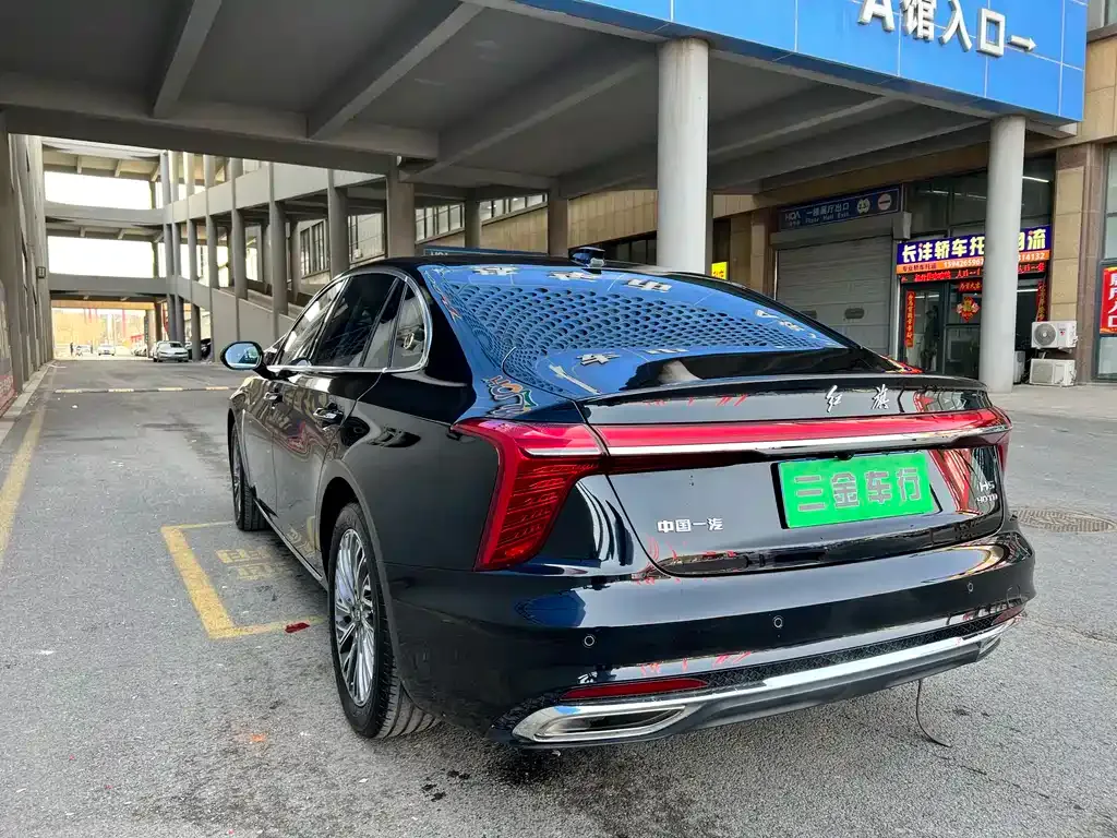 Hongqi H5 — фото 3