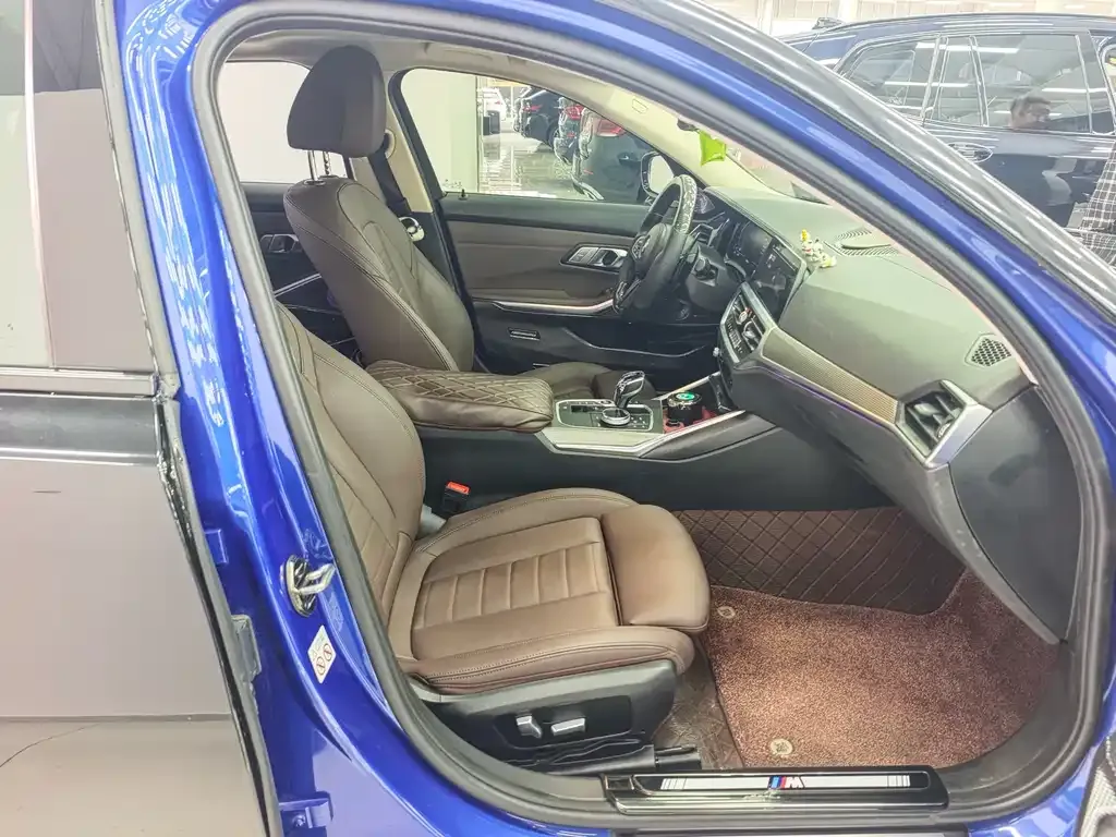 BMW 3 Series 2021 из CN, фото 7