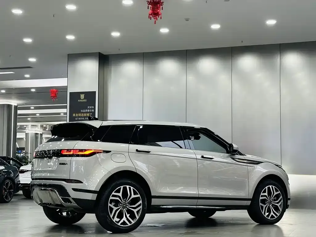 Land Rover Evoque — фото 6