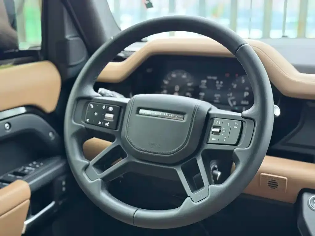 Land Rover Defender — фото 2