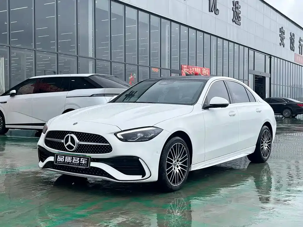 Mercedes-Benz C-Class — фото 1