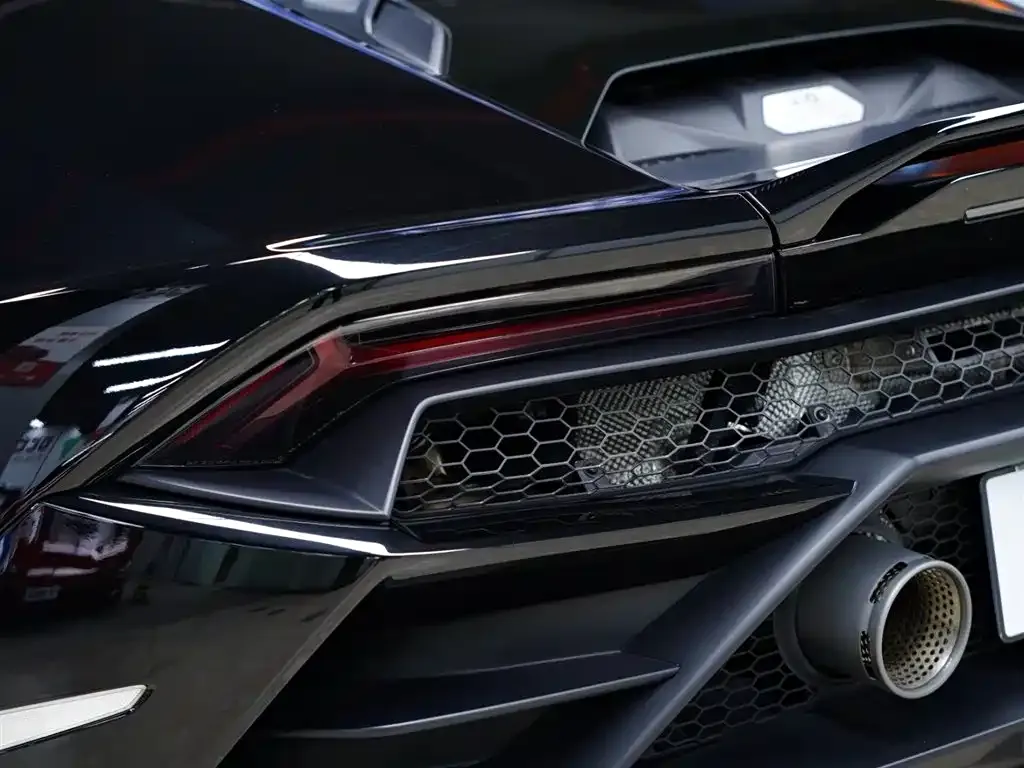 Lamborghini Huracan 2023 из CN, фото 10