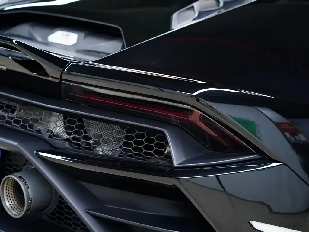 Lamborghini Huracan 2023 из CN, фото 9
