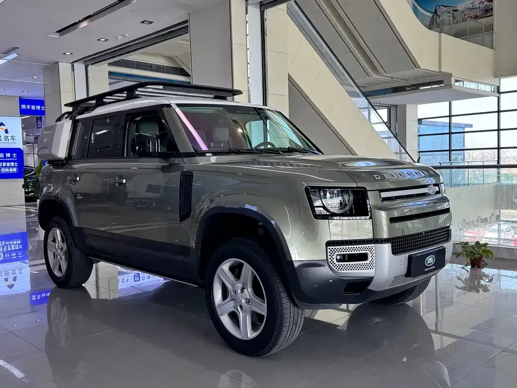 Land Rover Defender — фото 9