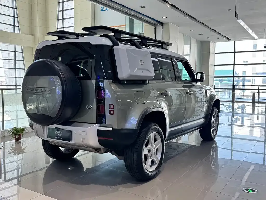 Land Rover Defender — фото 5