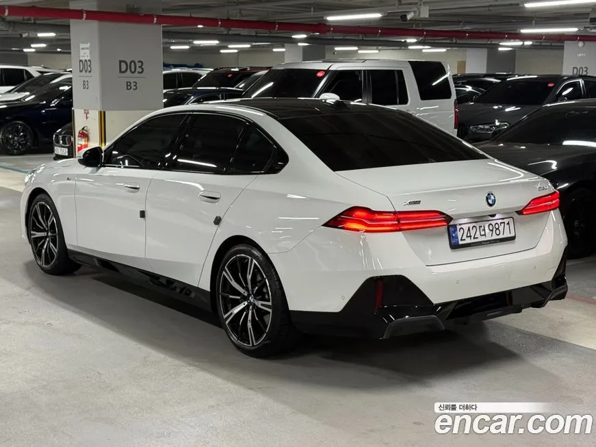 BMW 5-Series 2024 из KR, фото 5