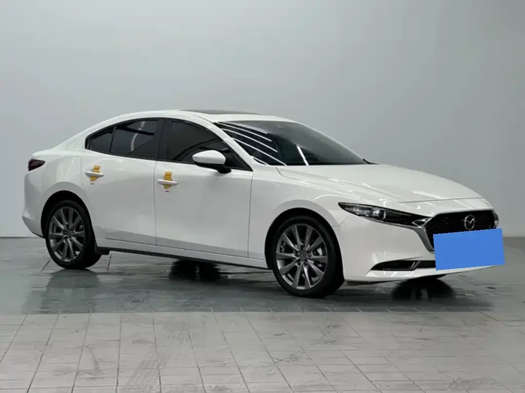 Mazda 3 Axela 2023 из CN, фото 2