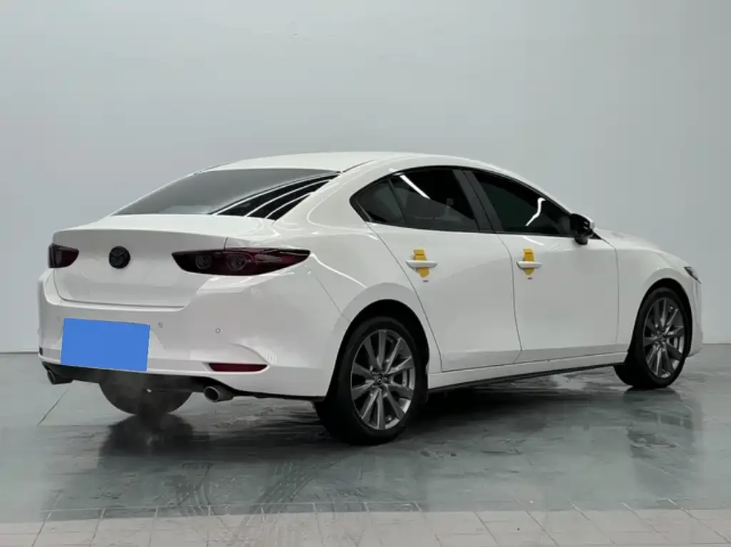 Mazda 3 Axela 2023 из CN, фото 5