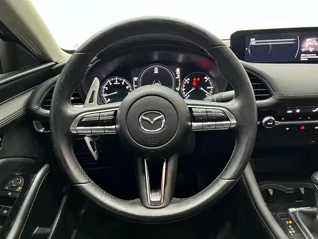 Mazda 3 Axela 2023 из CN, фото 4