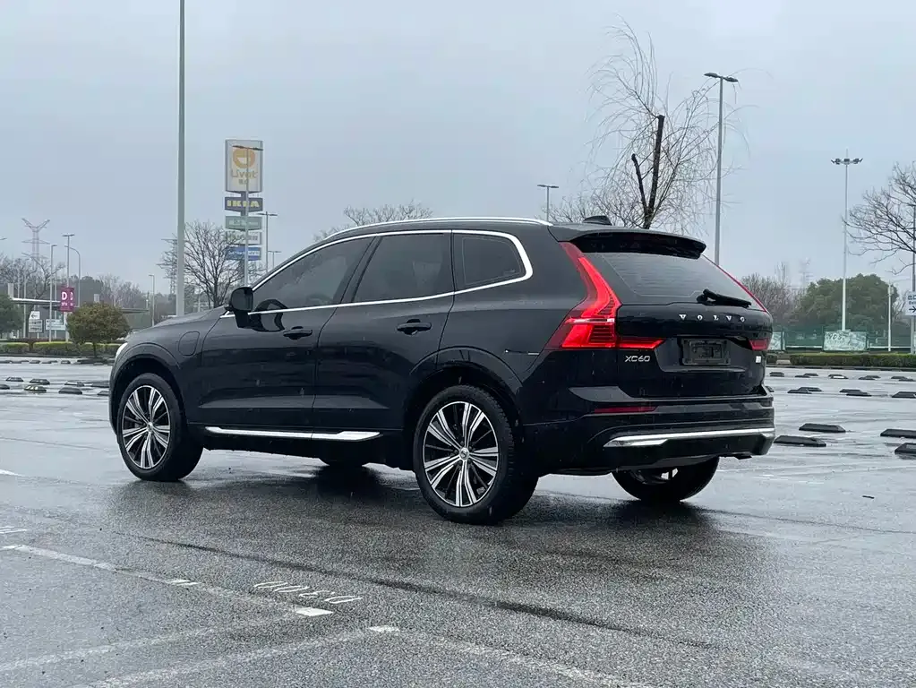 Volvo XC60 PHEV 2021 из CN, фото 8