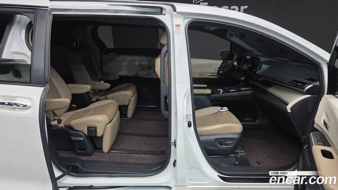 Toyota Sienna 2021 из KR, фото 10